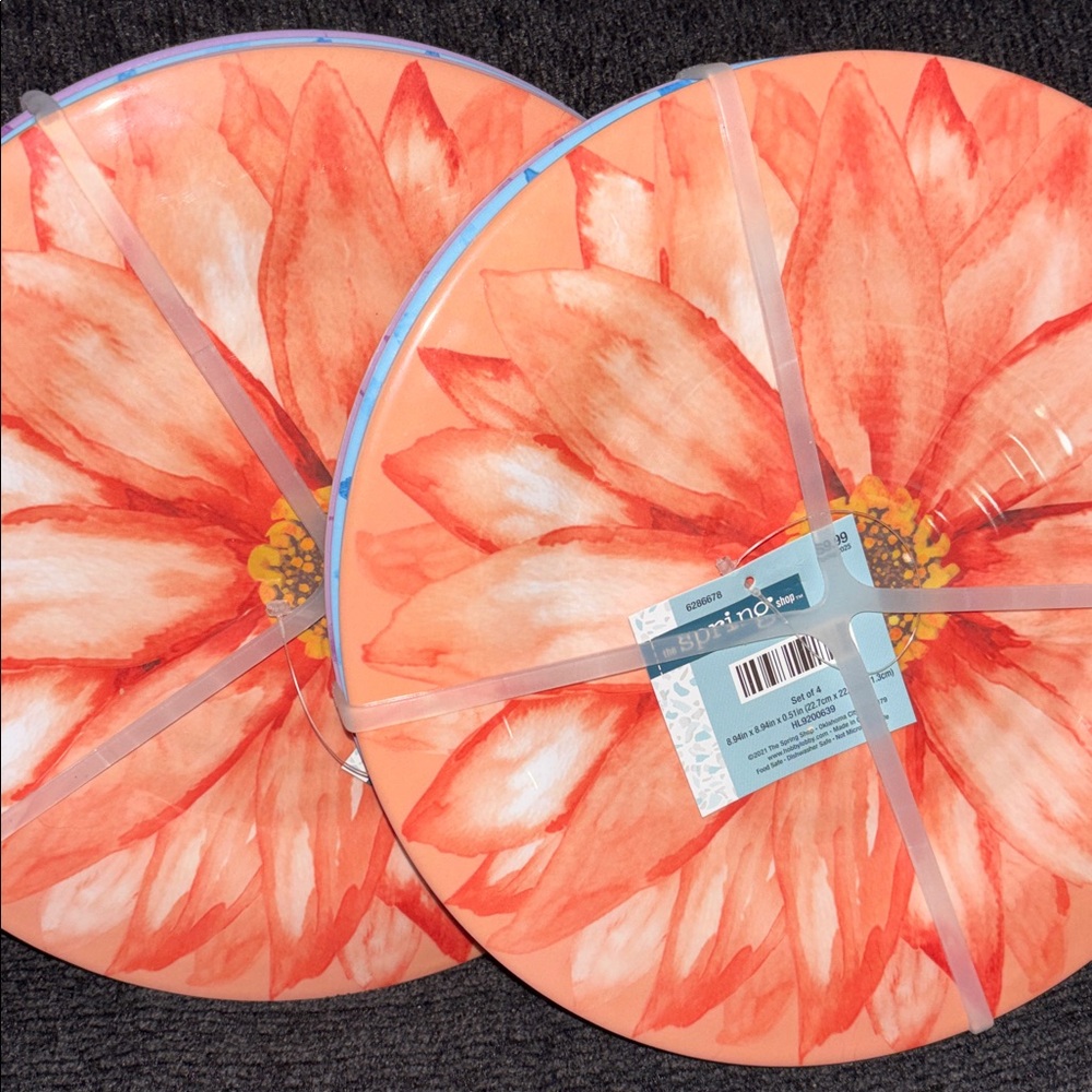 Melamine Spring Plates 8 Piece - Picture 5 of 6